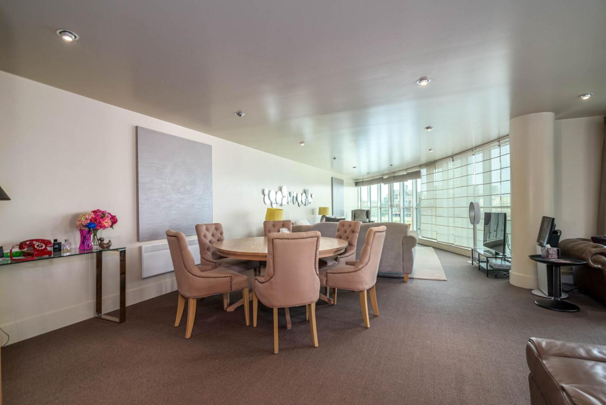 Fabulous 3 Bed Apartment In Vauxhall Londra Exterior foto