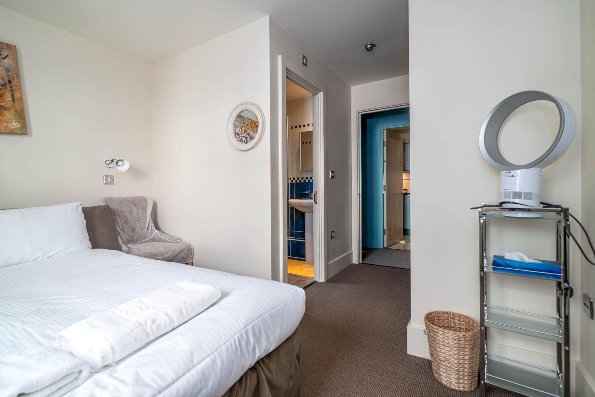 Fabulous 3 Bed Apartment In Vauxhall Londra Exterior foto