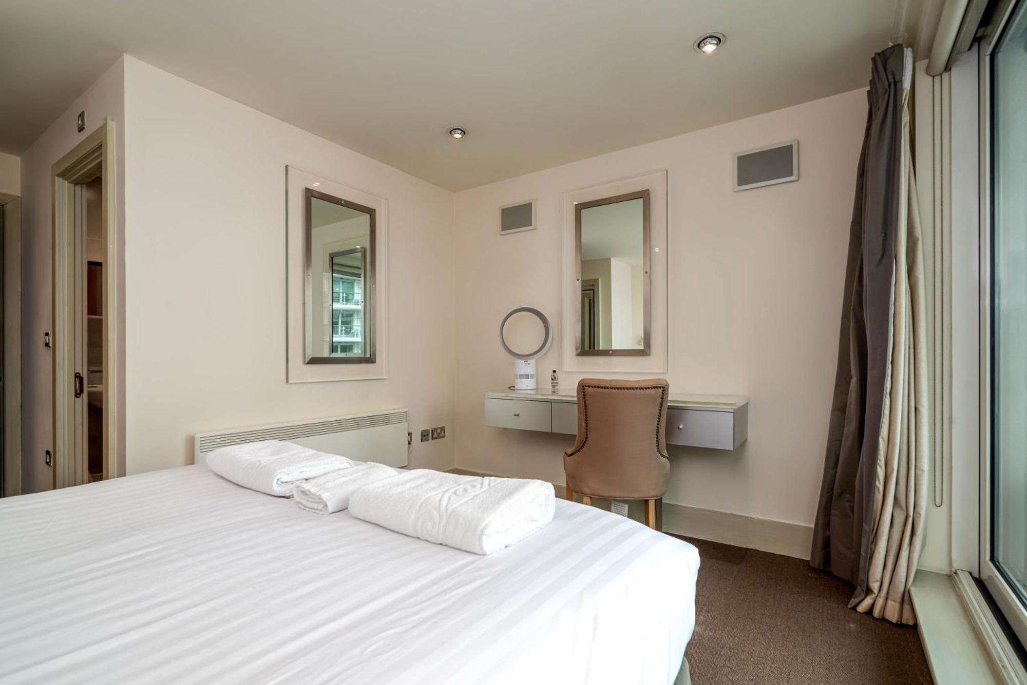 Fabulous 3 Bed Apartment In Vauxhall Londra Exterior foto