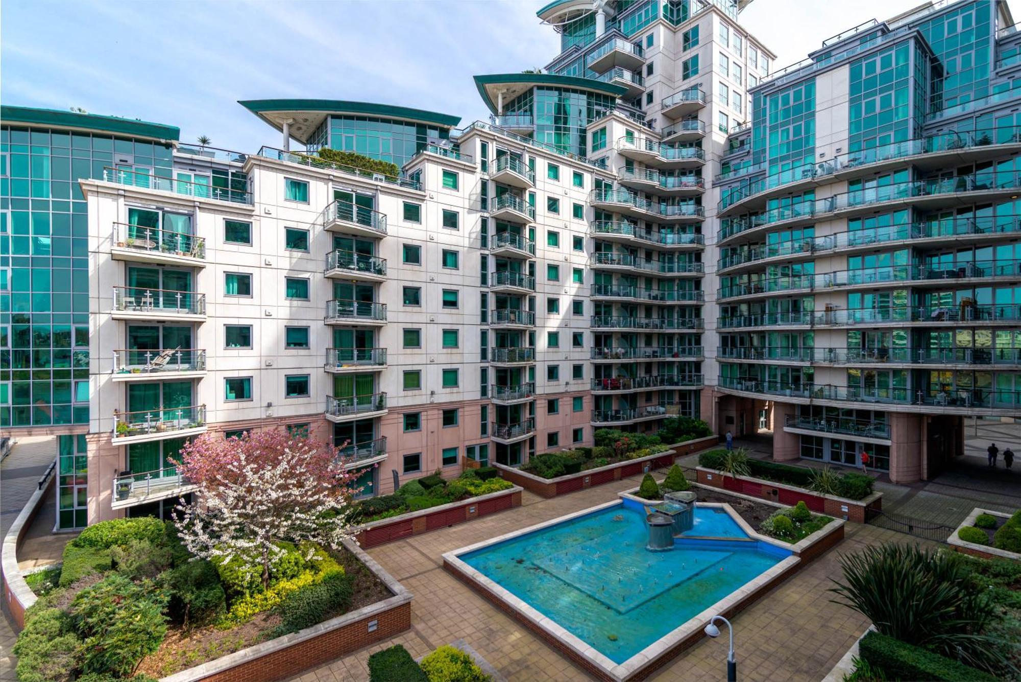 Fabulous 3 Bed Apartment In Vauxhall Londra Exterior foto