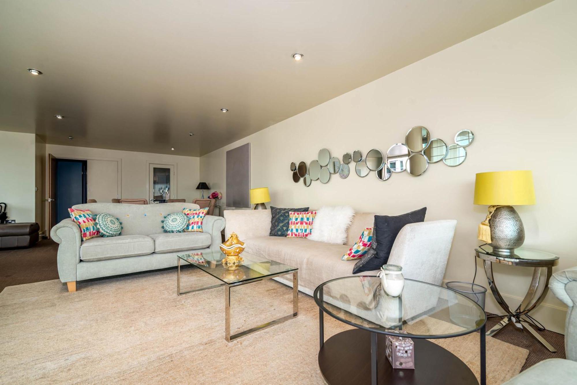 Fabulous 3 Bed Apartment In Vauxhall Londra Exterior foto